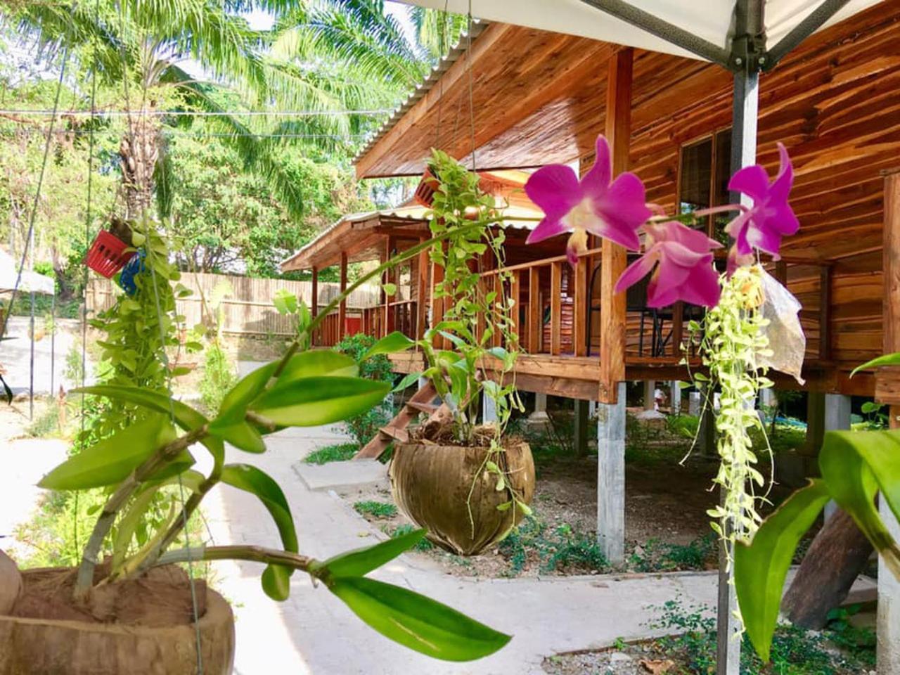 ホテル Lanta A Toi House Ko Lanta エクステリア 写真